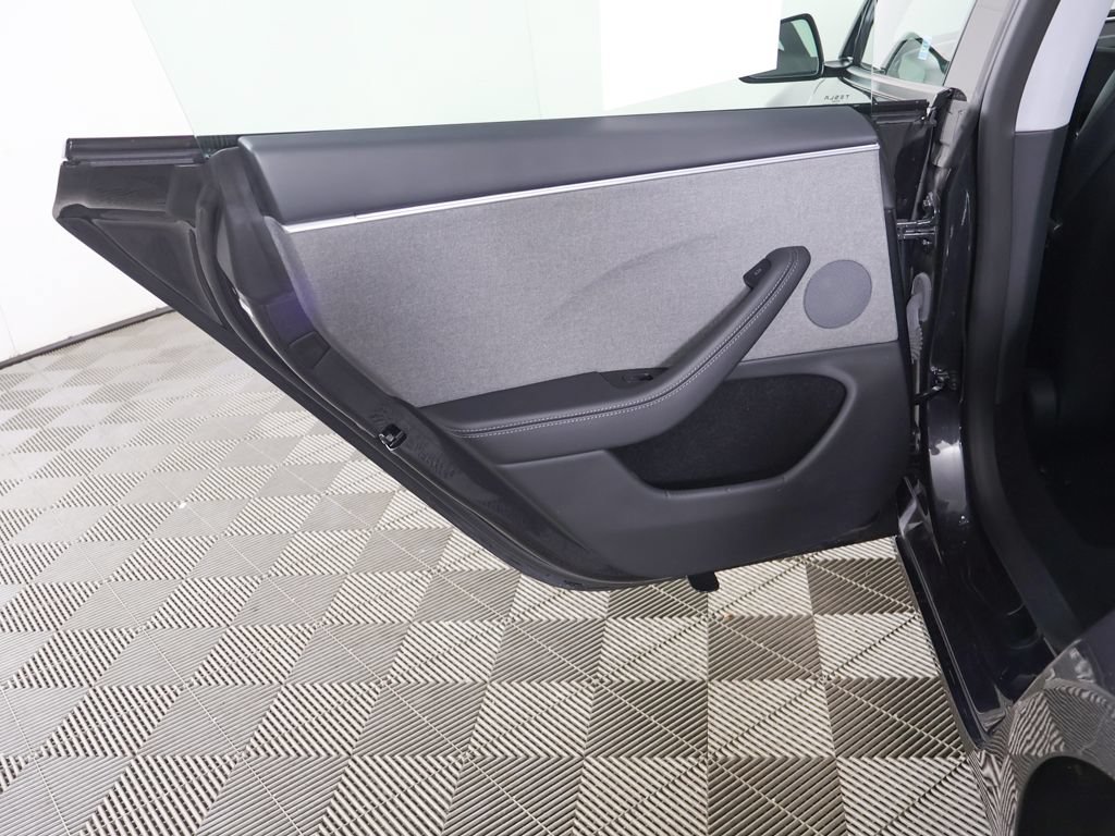 Used 2025 Tesla Model 3 Long Range RWD image 29