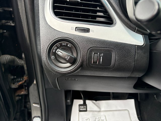 Used 2013 Dodge Journey Crew w/ Navigation & Sound Group I FWD image 19