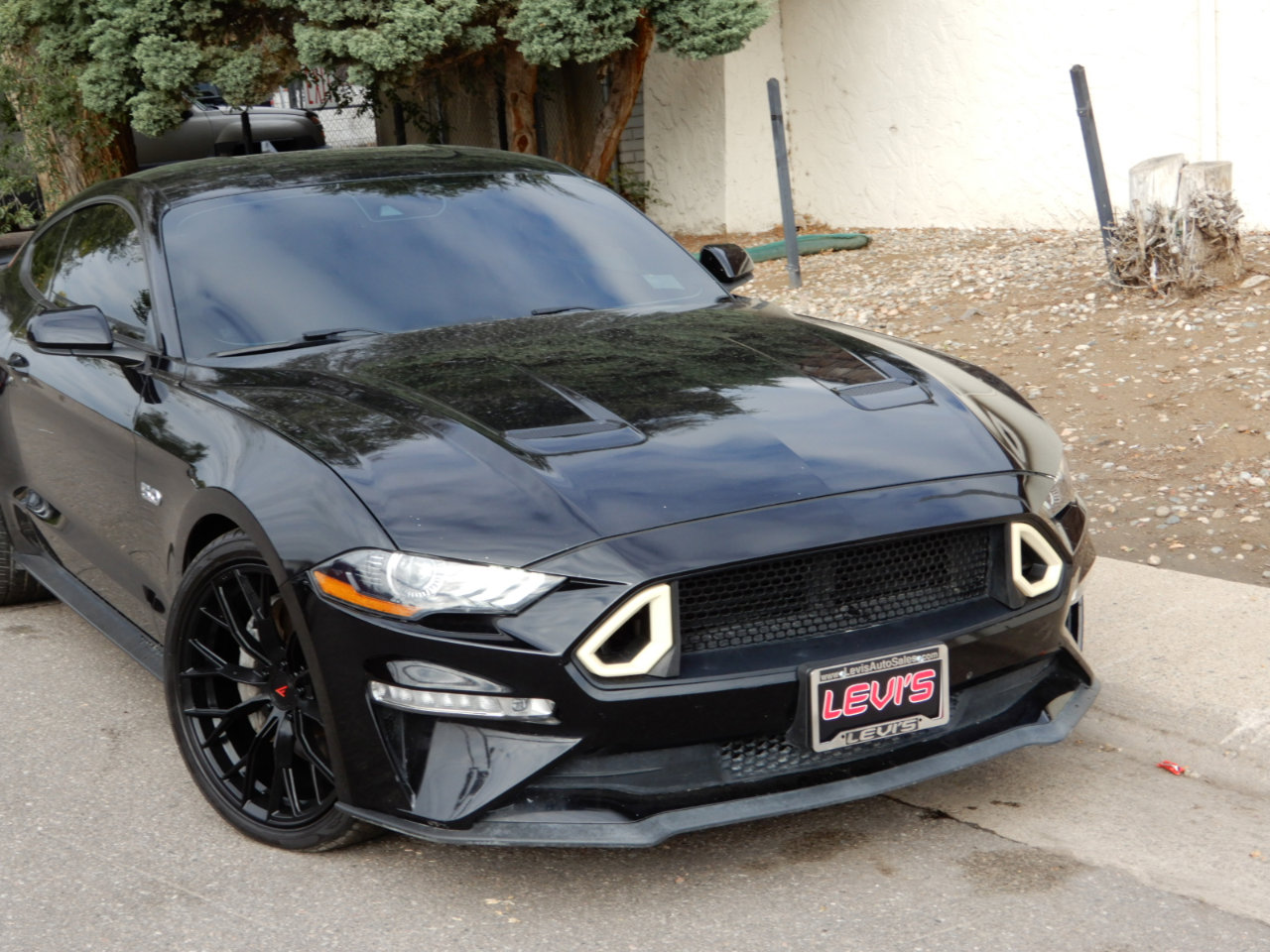 Used 2021 Ford Mustang GT image 2