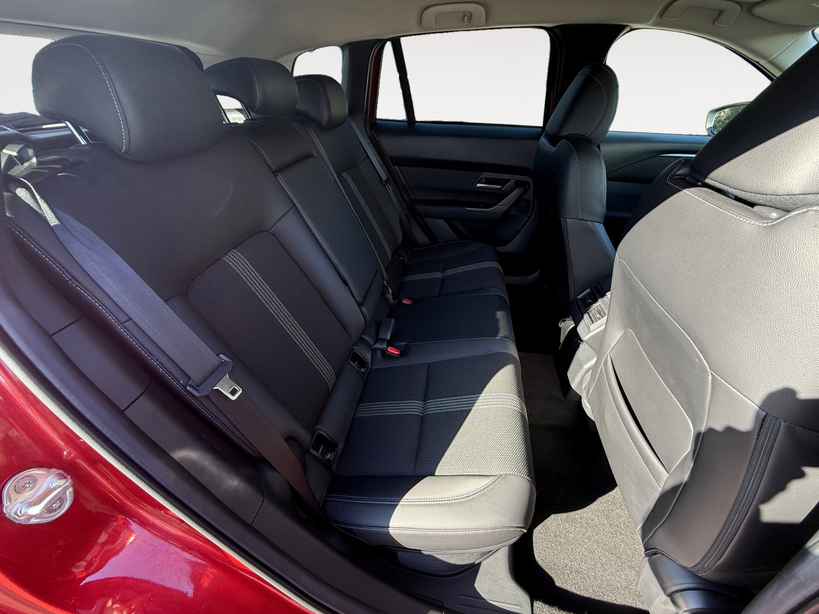 Certified 2025 MAZDA CX-50 2.5 Hybrid w/ Weather Package image 18