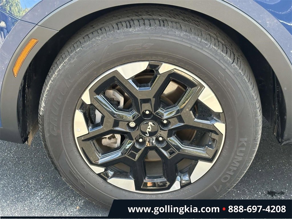 Certified 2024 Kia Sorento S w/ Panoramic Sunroof Package image 7