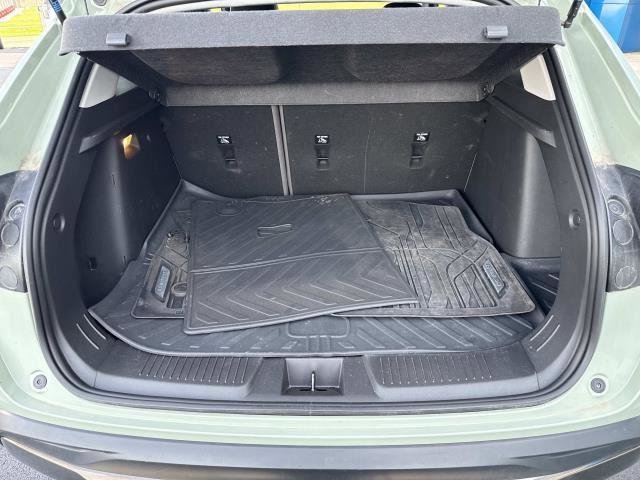Used 2024 Chevrolet Trax ACTIV w/ Sunroof Package FWD image 29