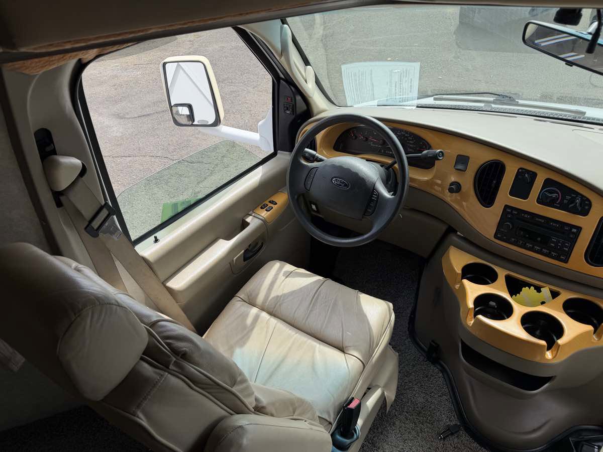 Used 2006 Ford E-450 and Econoline 450 RWD image 21