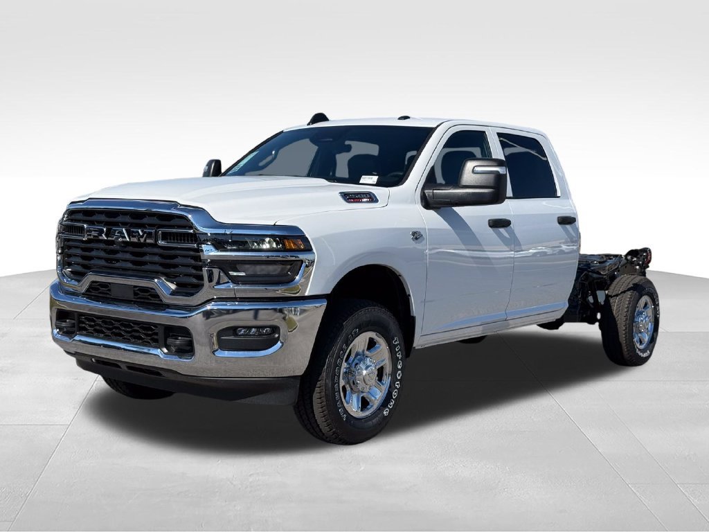 New 2027 RAM 2500 Tradesman w/ Chrome Appearance Group