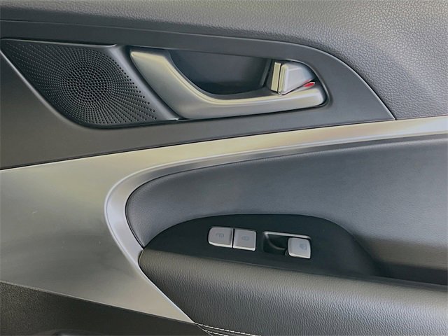 Used 2025 Genesis G70 2.5T image 31