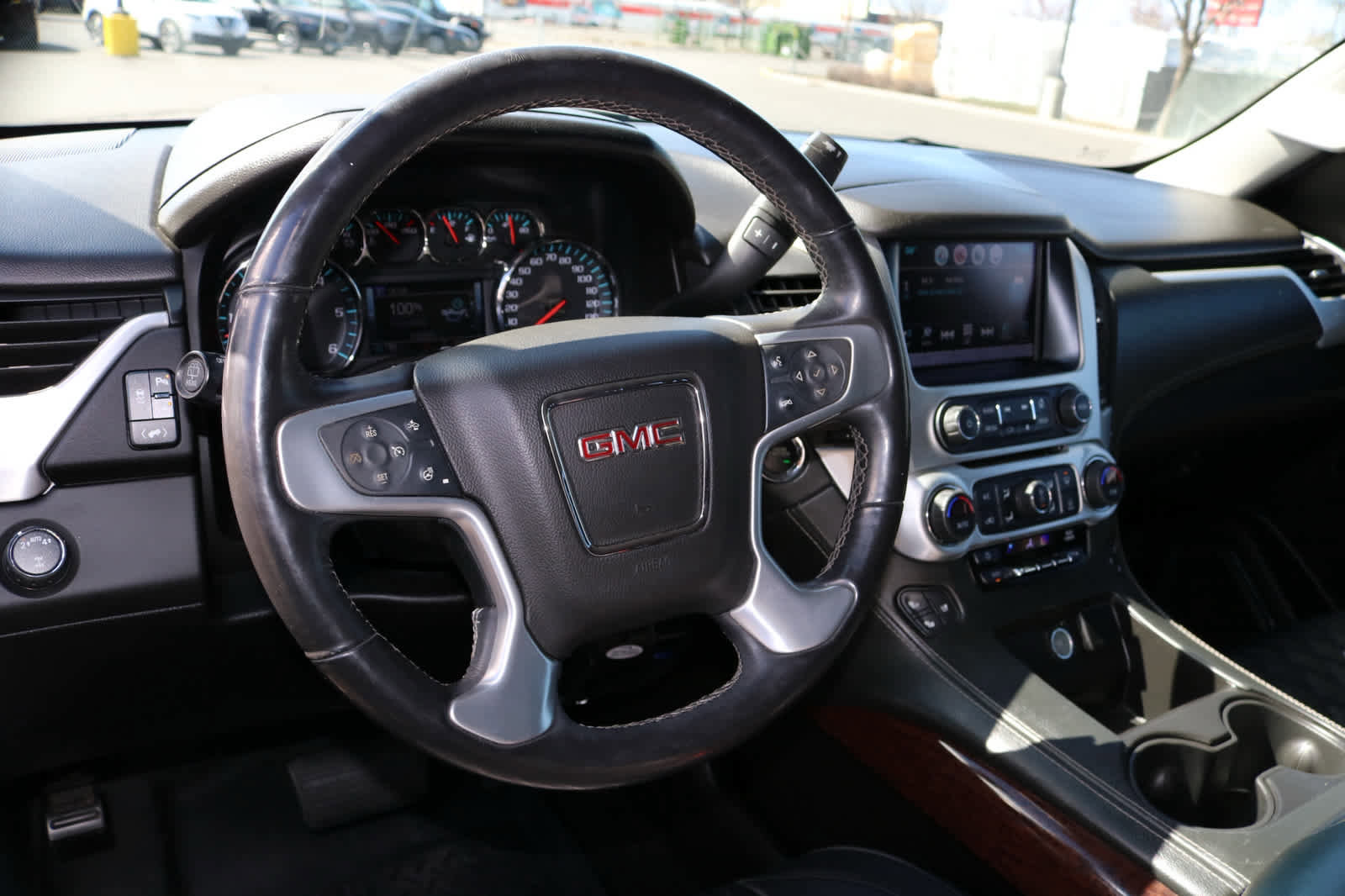 Used 2017 GMC Yukon XL SLT image 21