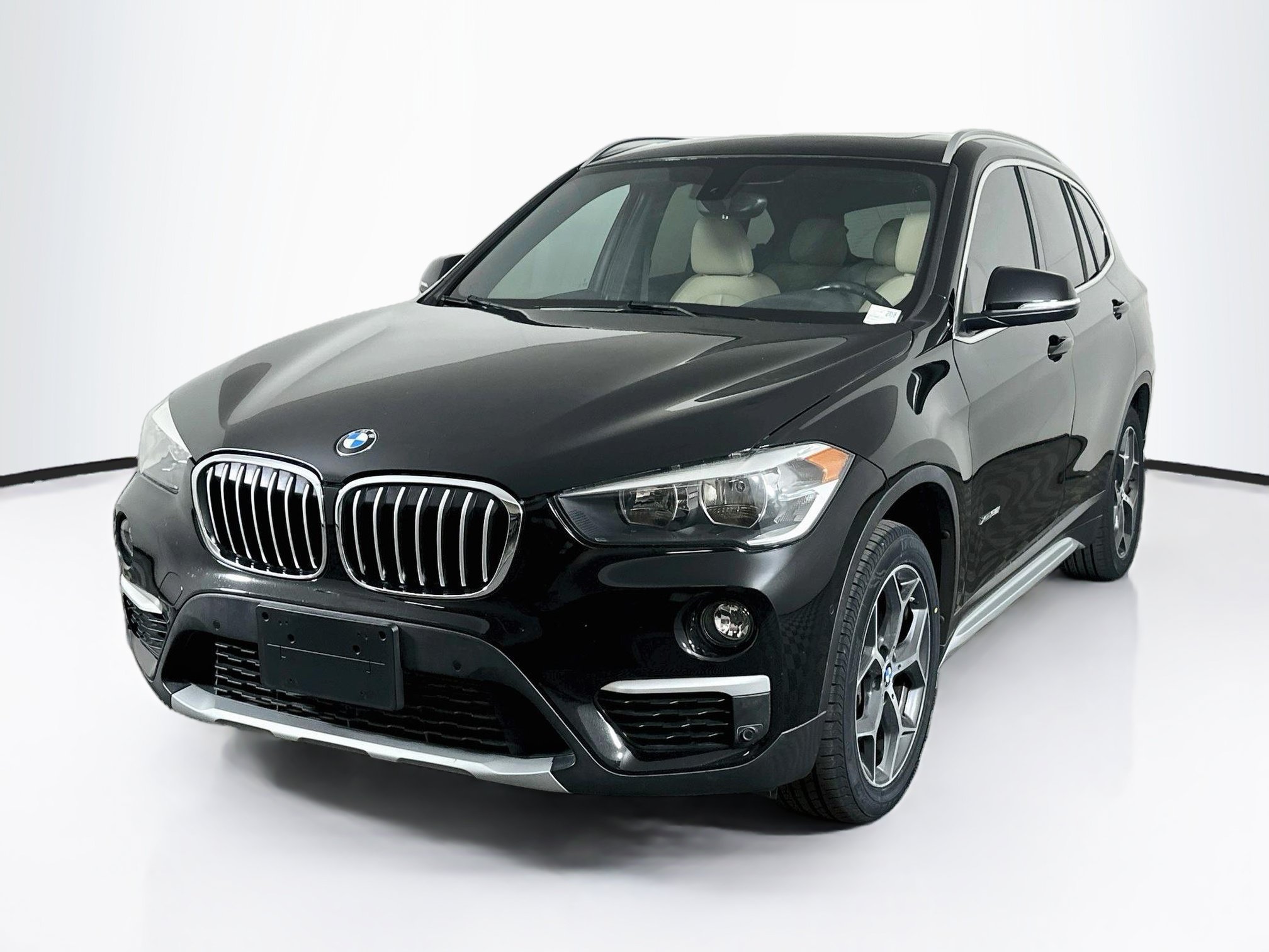 Used 2016 BMW X1 xDrive28i AWD/4WD image 3