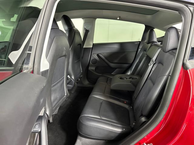 Used 2022 Tesla Model Y Long Range image 27