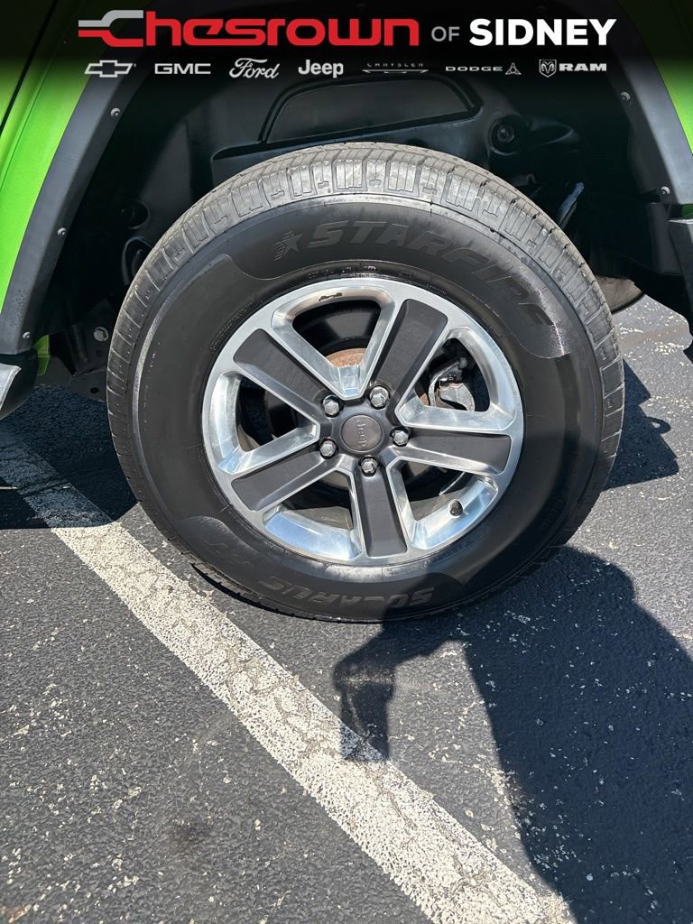 Used 2019 Jeep Wrangler Unlimited Sahara w/ Uconnect 4C Nav & Sound Group image 13