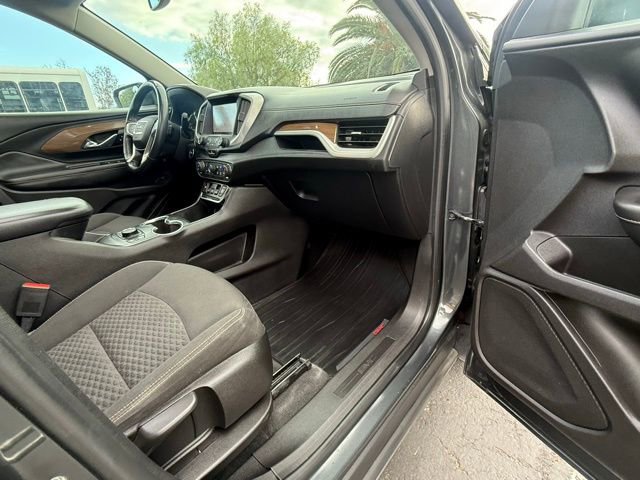 Used 2018 GMC Terrain SLE w/ Driver Convenience Package image 10
