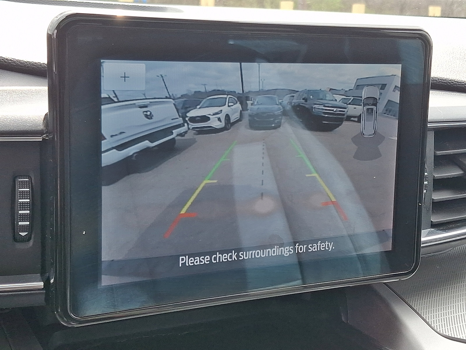 Used 2021 Ford Explorer XLT w/ Equipment Group 202A image 18