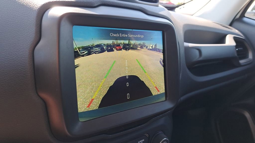 Used 2023 Jeep Renegade Latitude image 21