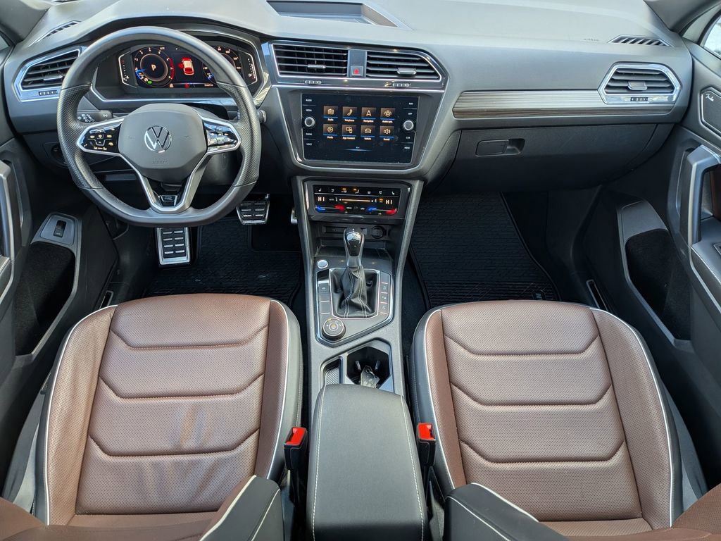 Used 2022 Volkswagen Tiguan SEL R-Line image 28