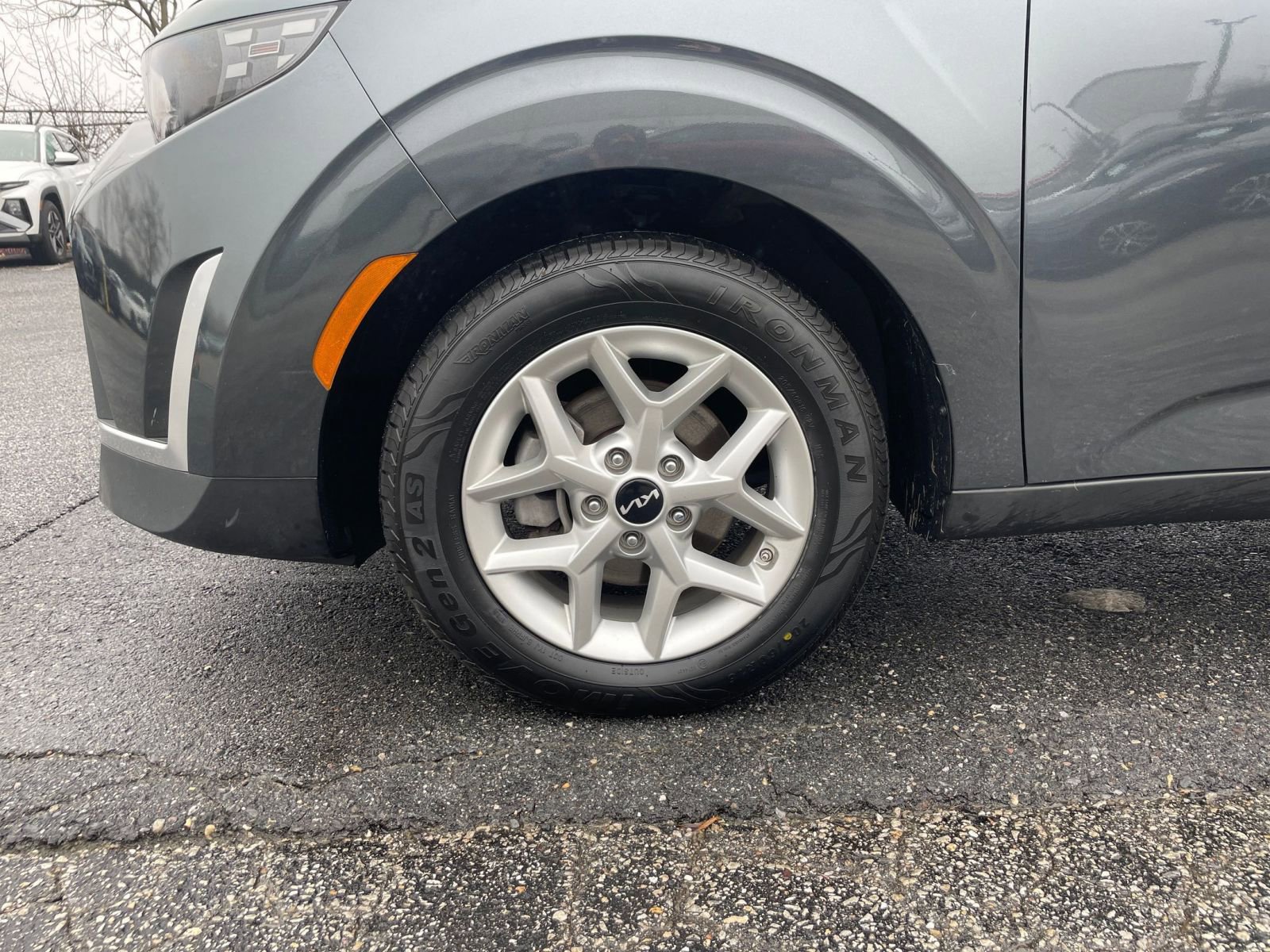 Used 2025 Kia Soul LX w/ LX Technology Package image 24