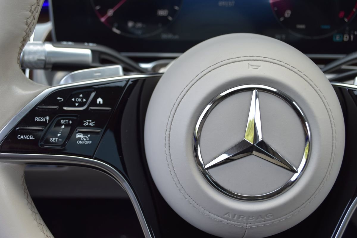 Used 2023 Mercedes-Benz S 500 4MATIC image 23