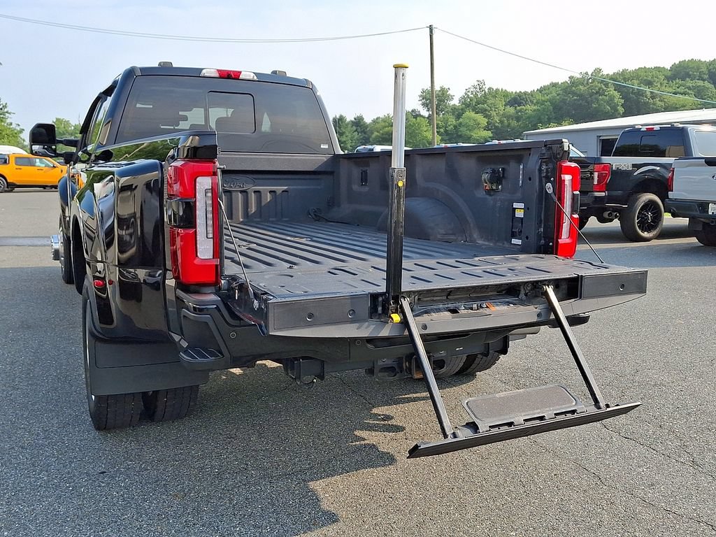 Used 2024 Ford F450 Limited AWD/4WD image 38