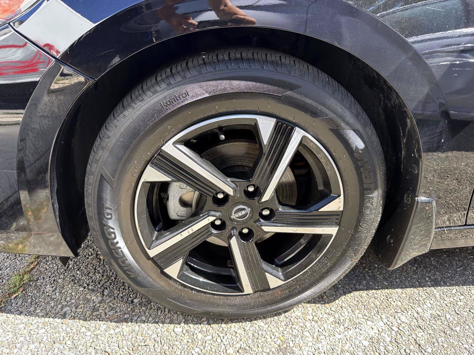 Certified 2024 Nissan Sentra SV w/ All-Weather Package FWD image 8