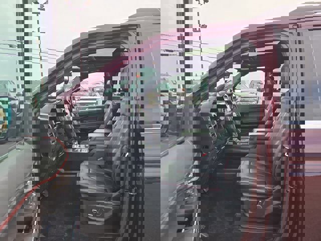 Used 2020 Ford Expedition Max Limited w/ Equipment Group 303A image 10