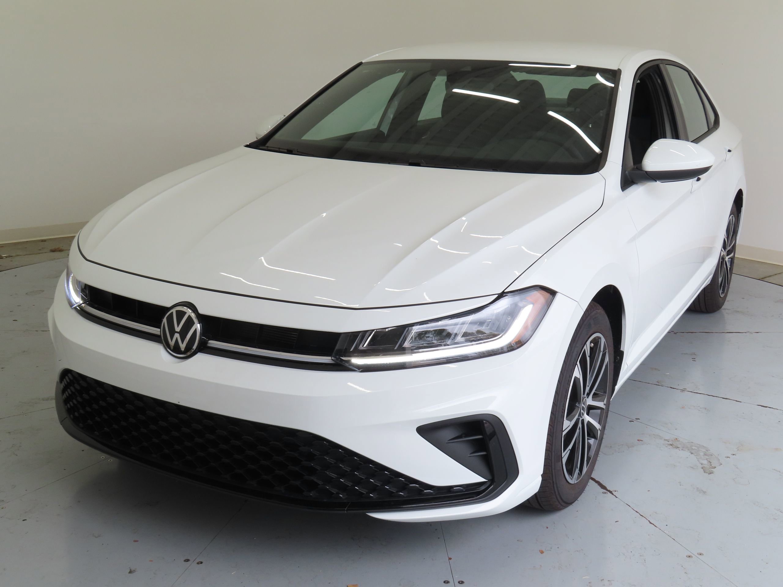 New 2026 Volkswagen Jetta Sport FWD image 7