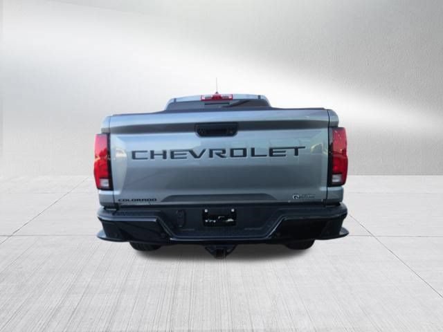 Used 2024 Chevrolet Colorado Z71 w/ Z71 Convenience Package 2 AWD/4WD image 8