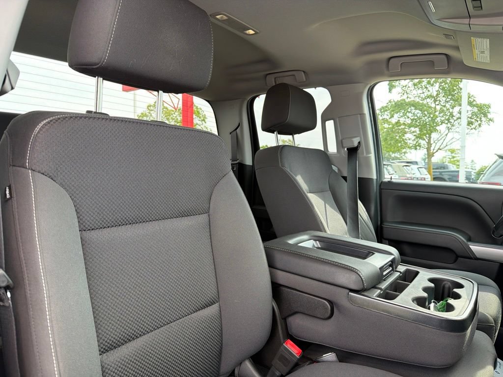 Used 2018 Chevrolet Silverado 1500 LT w/ All Star Edition AWD/4WD image 26