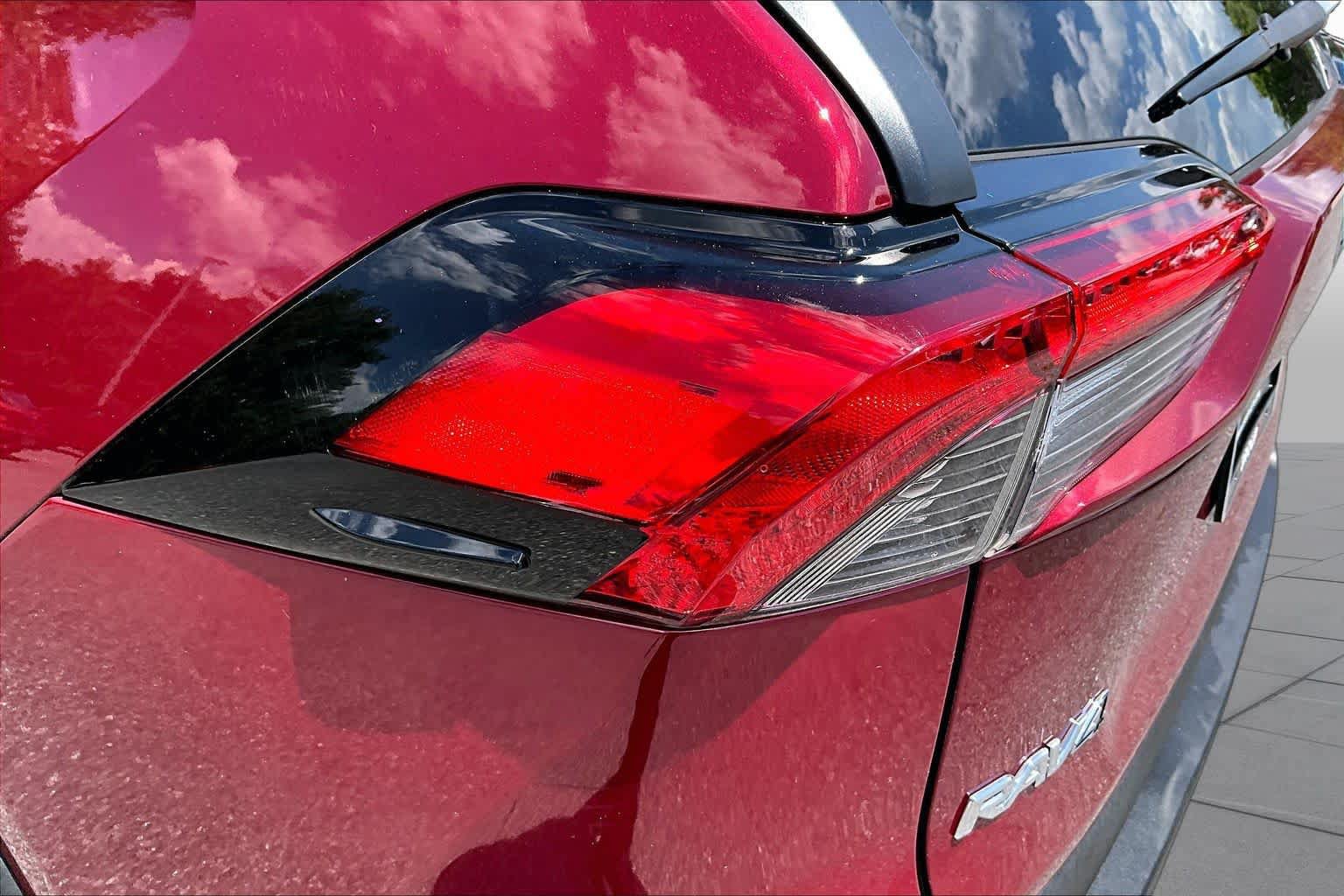 Used 2021 Toyota RAV4 XLE w/ Convenience Package AWD/4WD image 29