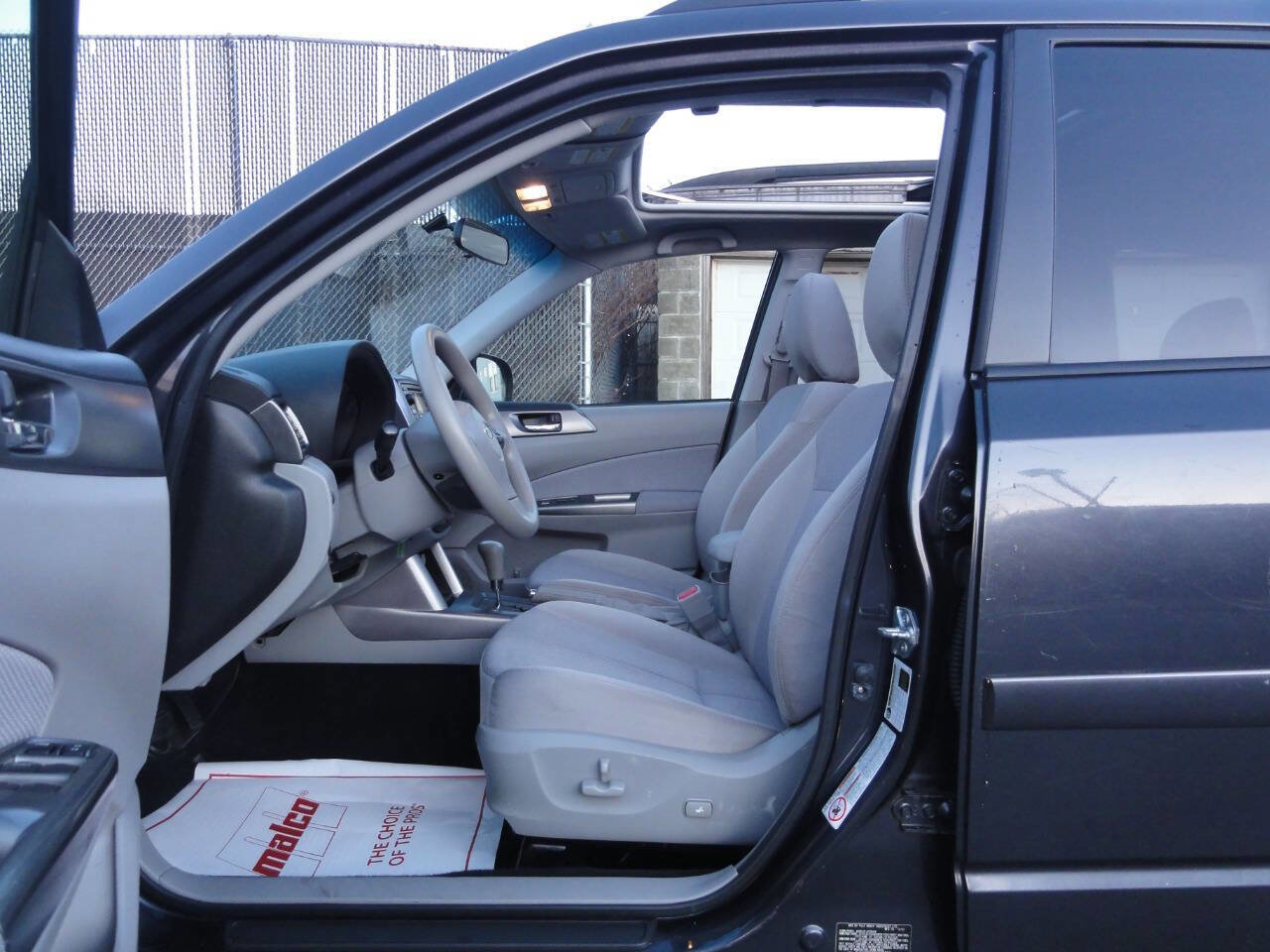 Used 2012 Subaru Forester 2.5X Premium w/ All-Weather Pkg image 9