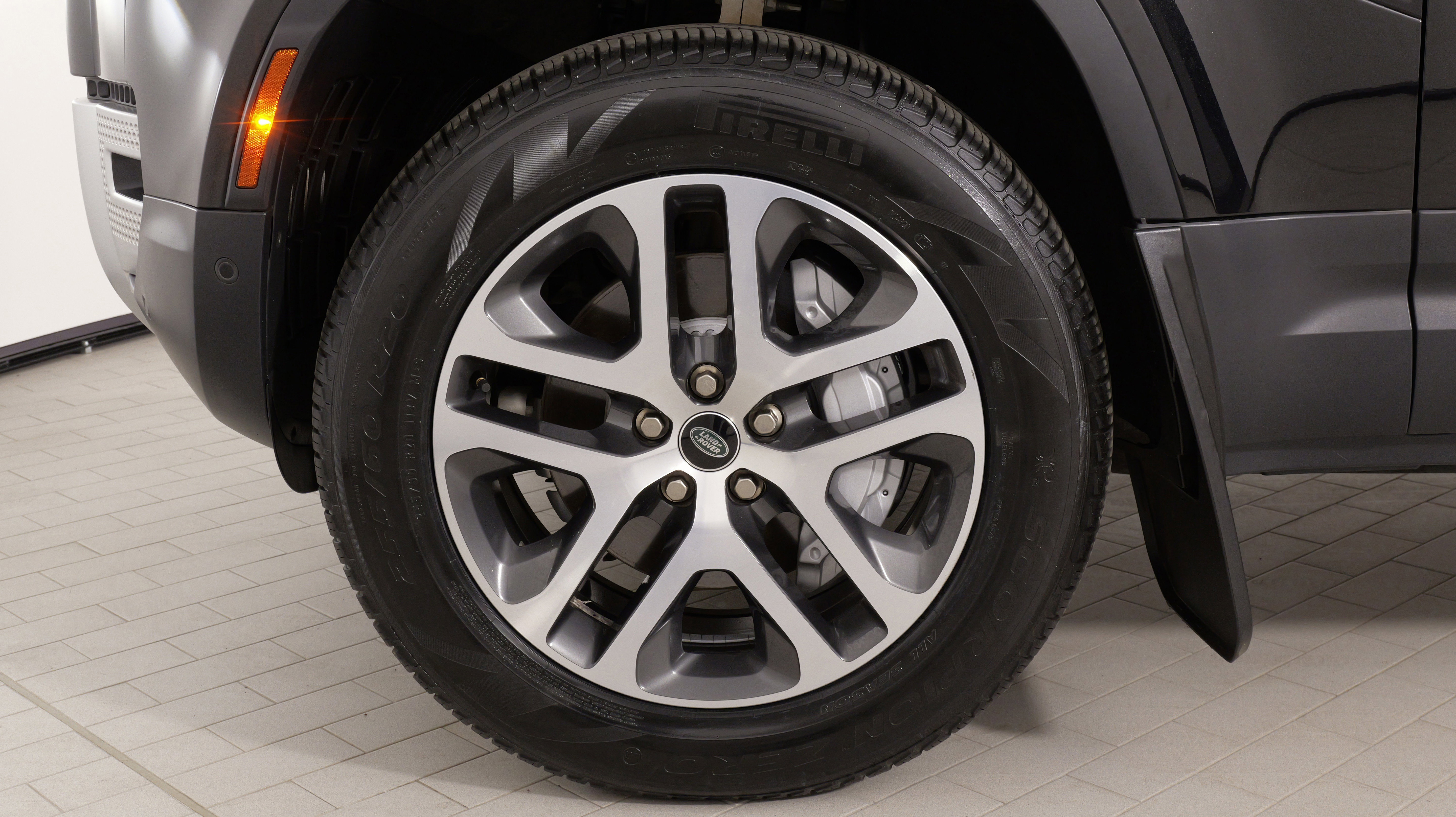 Used 2022 Land Rover Defender 110 SE image 63