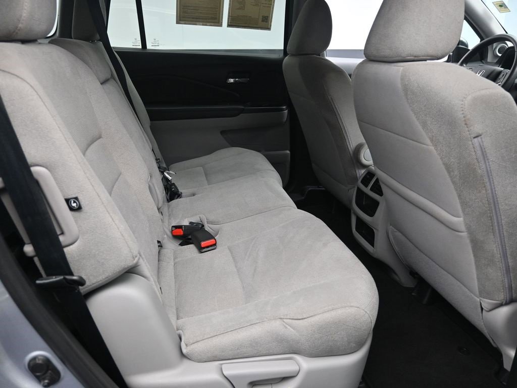 Used 2020 Honda Pilot LX image 25