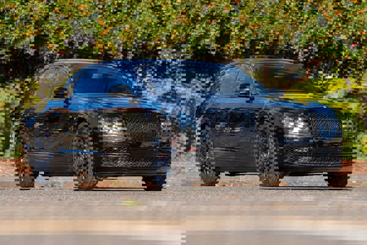 Used 2015 Bentley Flying Spur V8 image 15