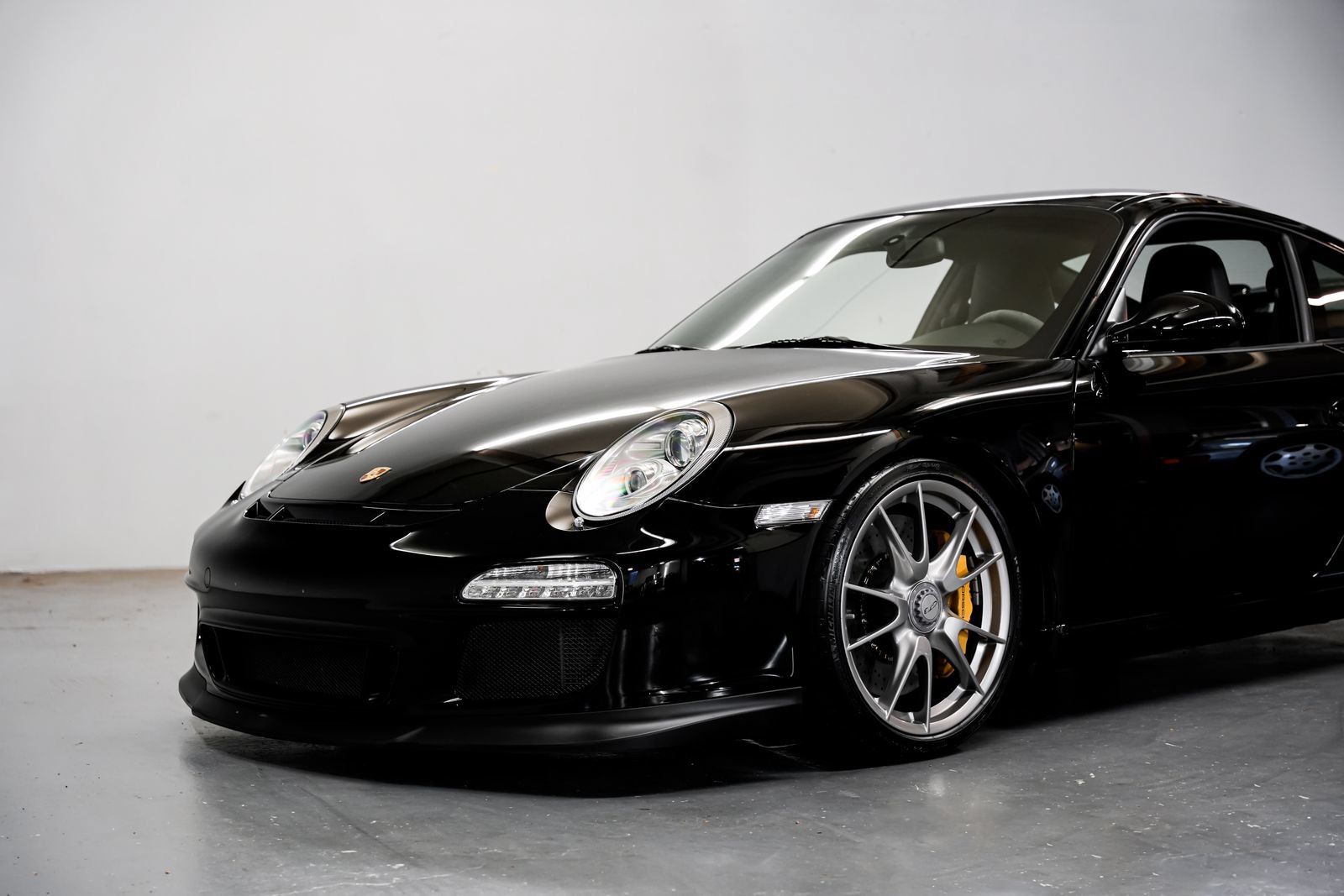 Used 2010 Porsche 911 GT3 RWD image 27