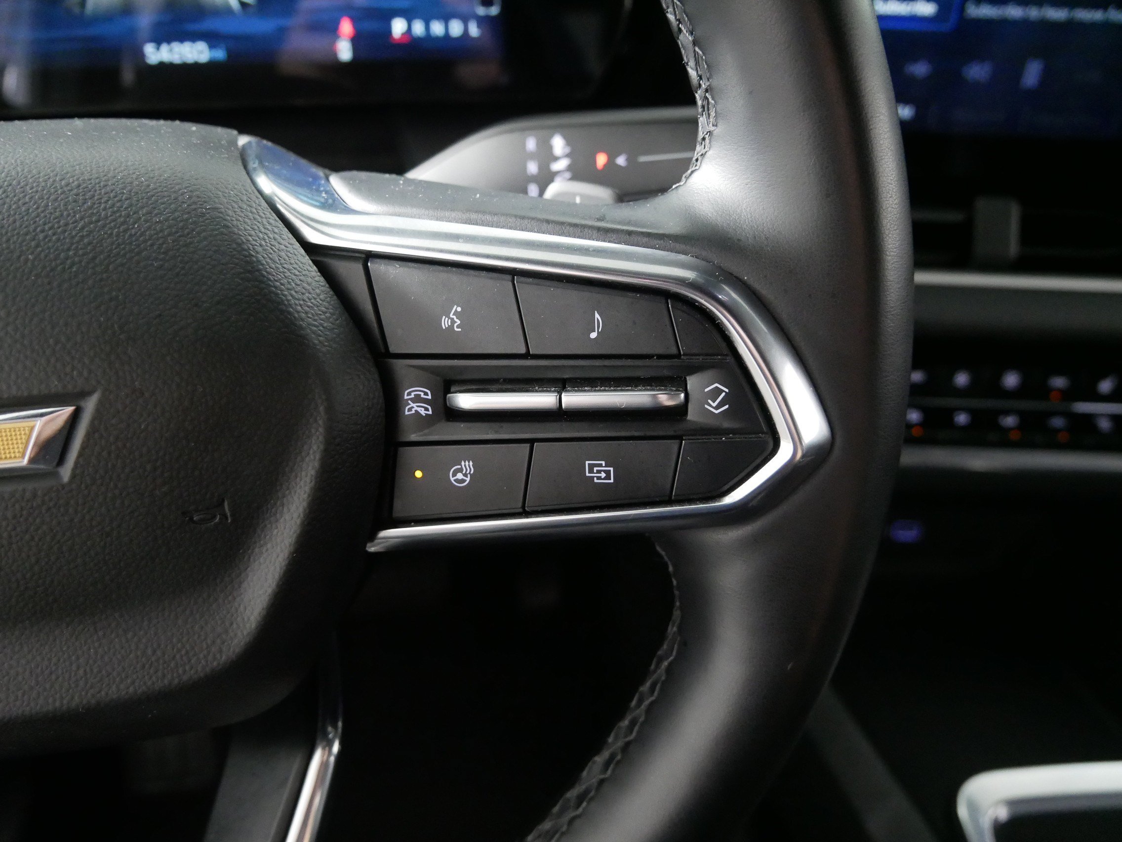 Used 2025 Chevrolet Equinox LT w/ Convenience Package II FWD image 28