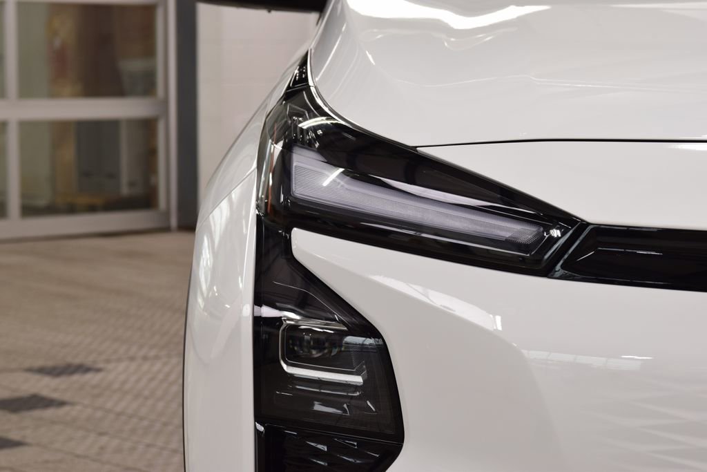 New 2027 Chevrolet Bolt RS FWD image 12