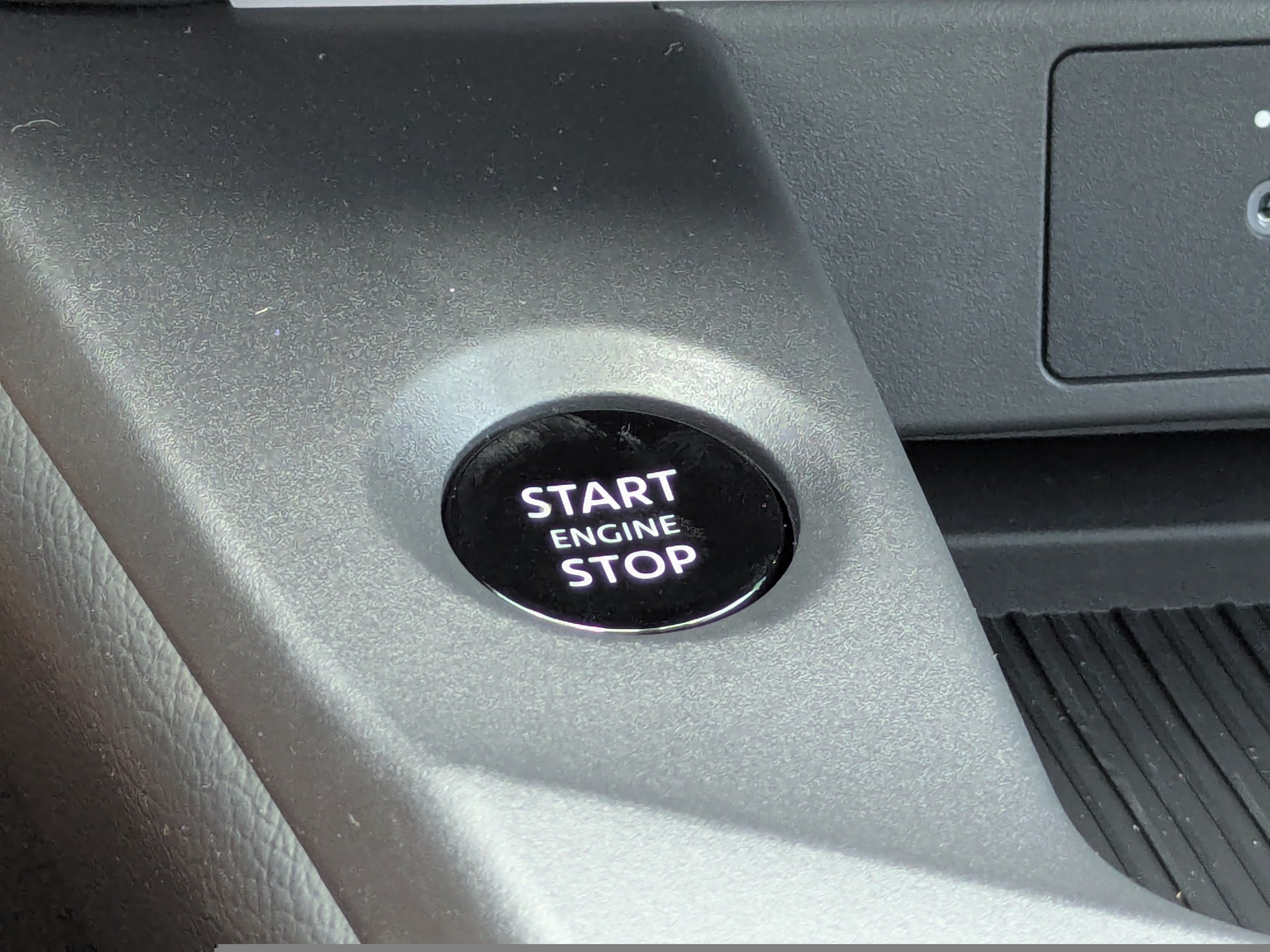 New 2026 Nissan Sentra SV w/ SV Convenience Package FWD image 31