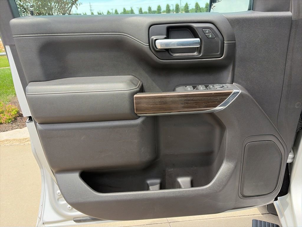 Used 2021 Chevrolet Silverado 1500 LT AWD/4WD image 48
