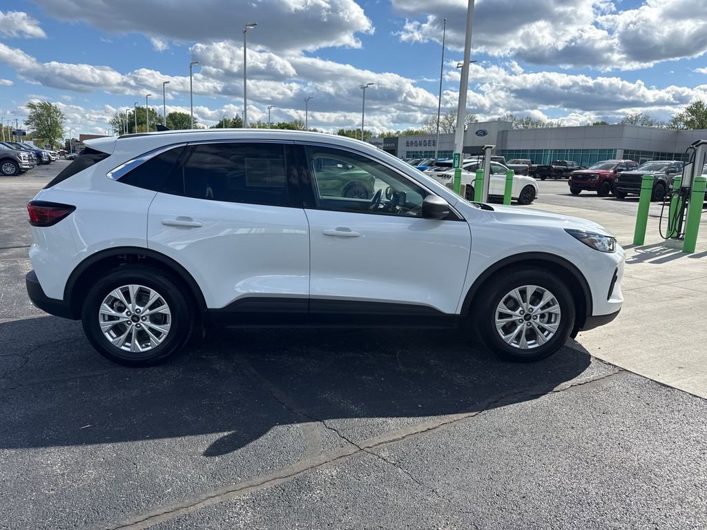 Used 2023 Ford Escape Active w/ Cold Weather Package FWD image 6
