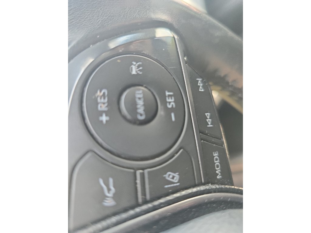 Used 2024 Toyota Camry SE FWD image 15