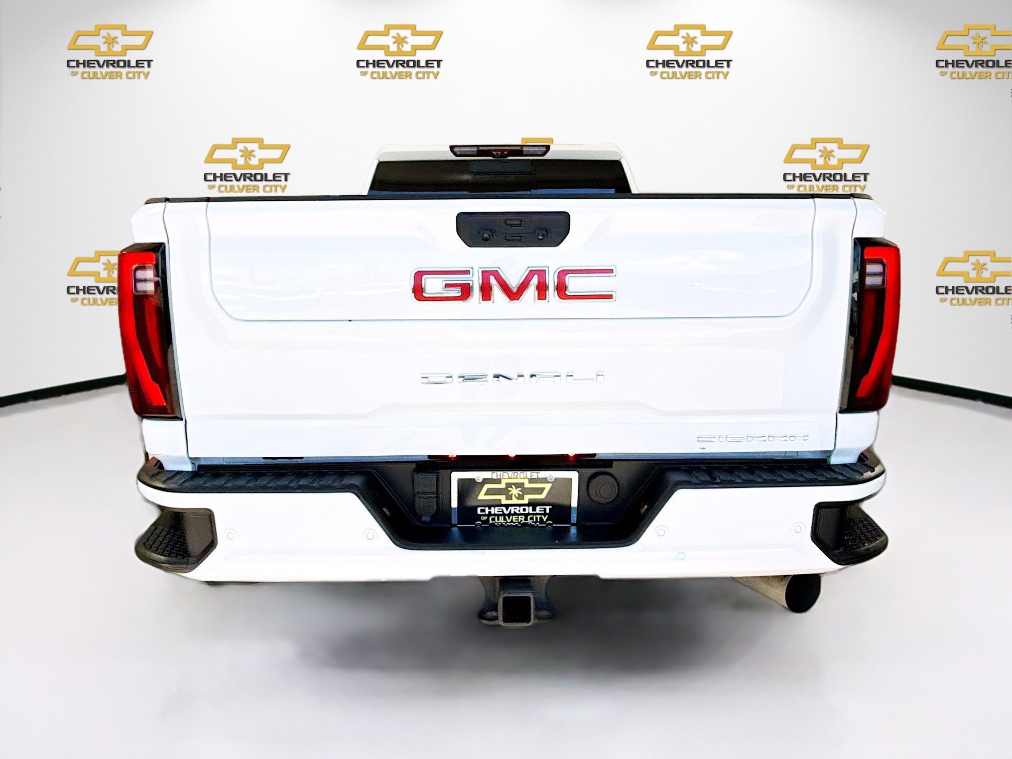 Used 2025 GMC Sierra 3500 Denali w/ Denali Reserve Package AWD/4WD image 8