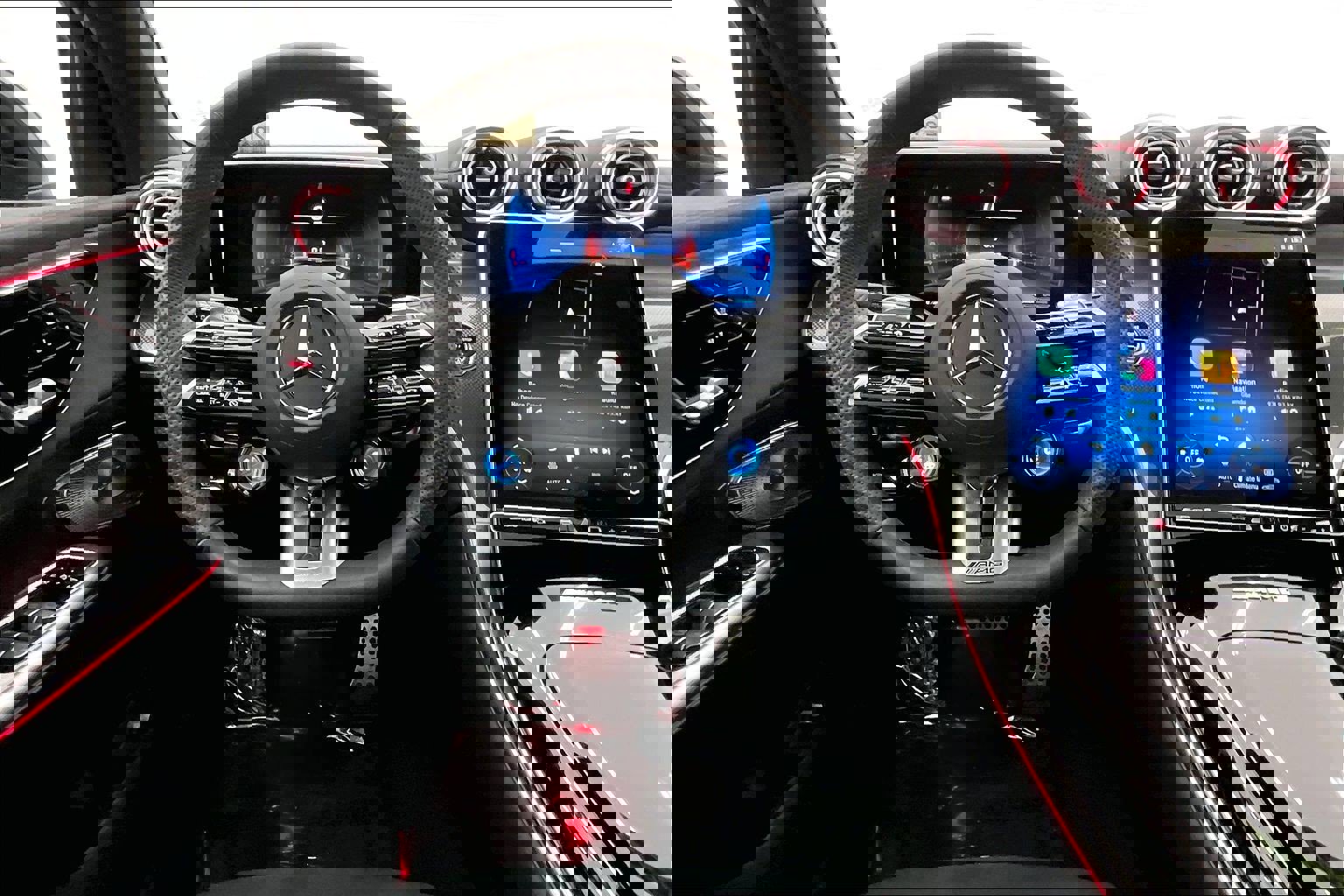 Used 2026 Mercedes-Benz GLC 43 AMG 4MATIC image 4