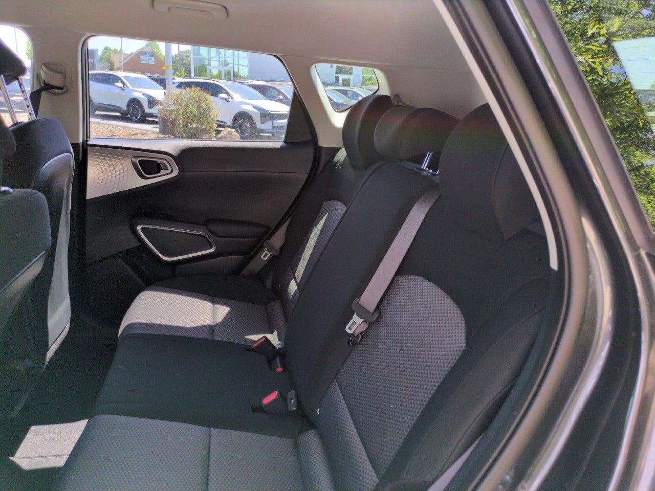 New 2025 Kia Soul LX w/ LX Technology Package FWD image 34