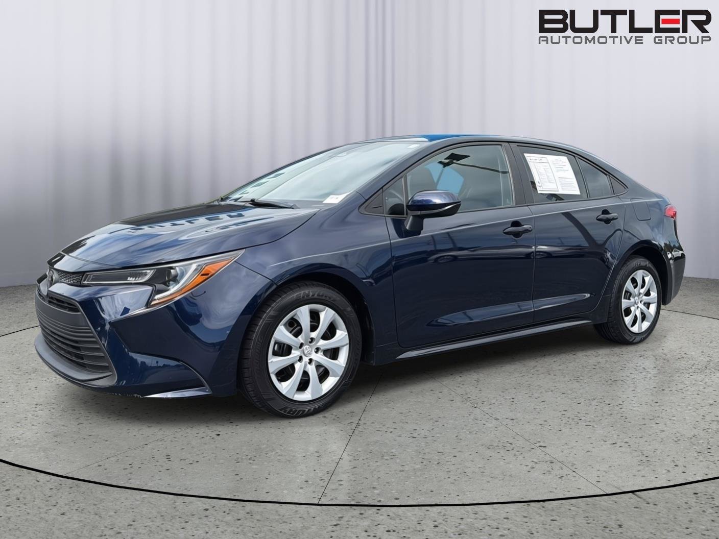 Used 2024 Toyota Corolla LE FWD image 1