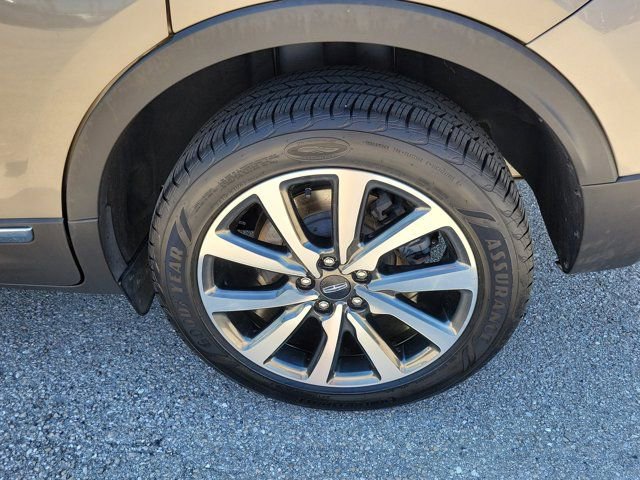 Certified 2019 Lincoln MKC Reserve image 9