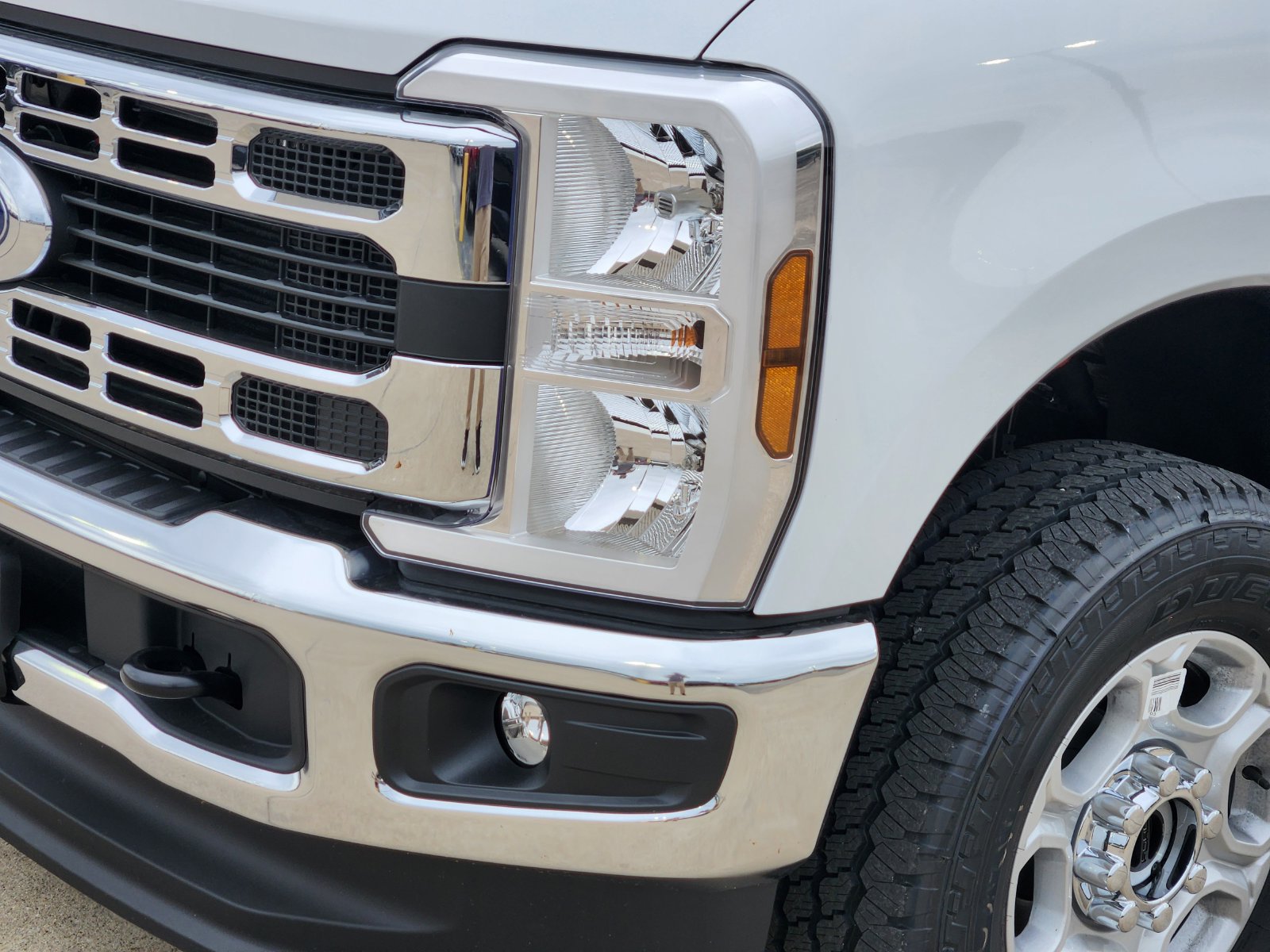New 2026 Ford F250 XLT w/ FX4 Off-Road Package AWD/4WD image 10