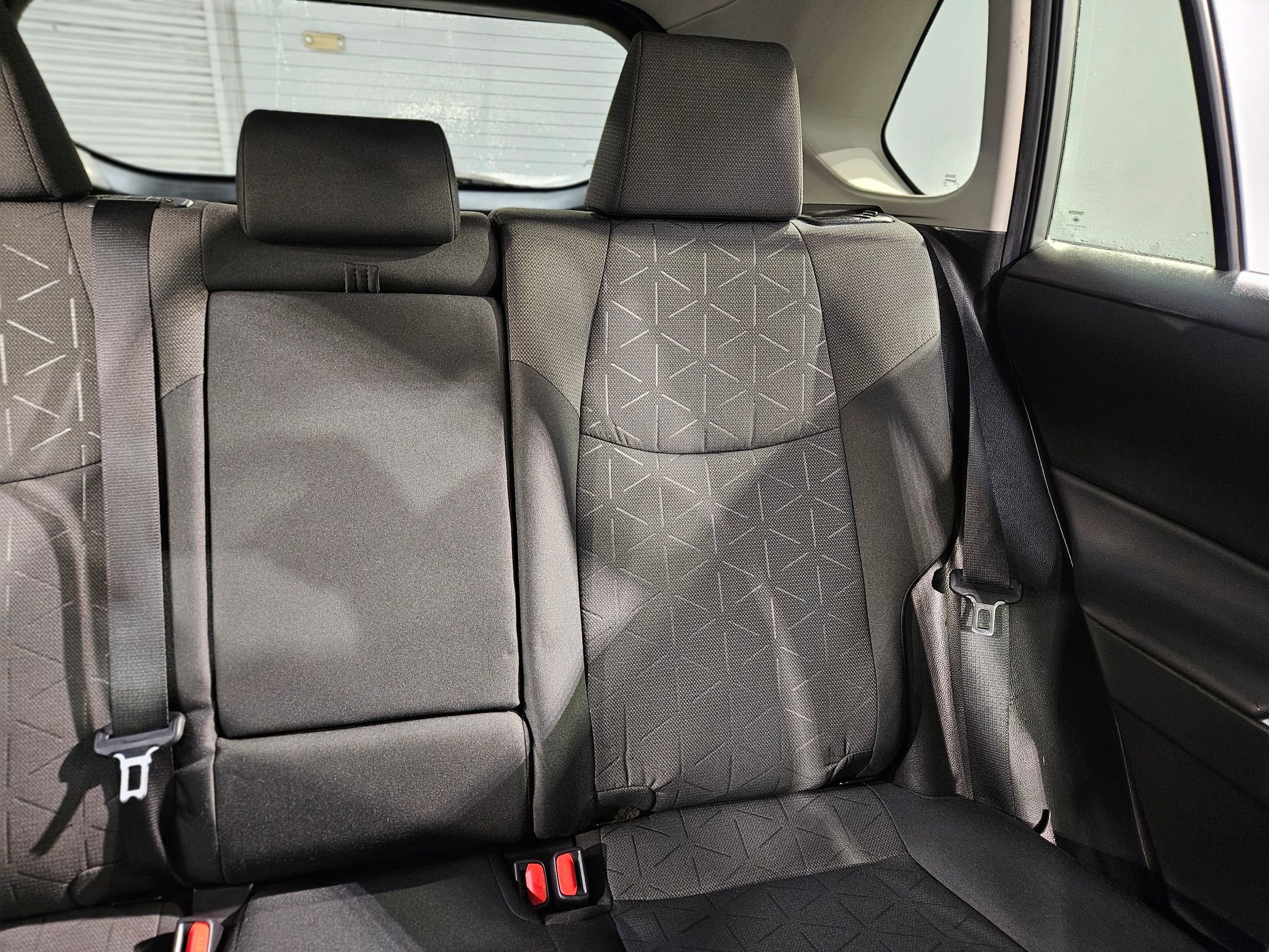 Used 2020 Toyota RAV4 XLE w/ Convenience Package image 14