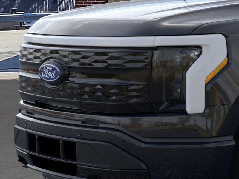 New 2025 Ford F150 Lightning Platinum image 17