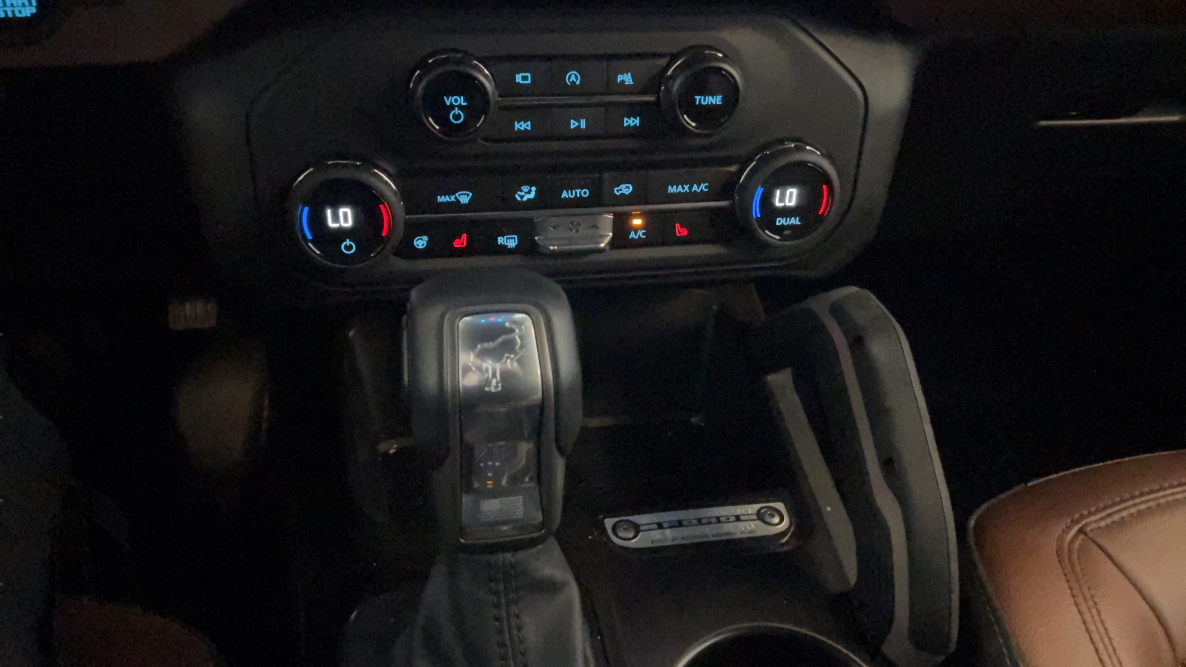 Used 2024 Ford Bronco Outer Banks AWD/4WD image 14