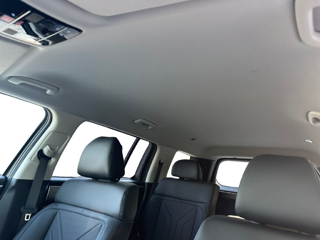 New 2027 Hyundai Santa Fe SEL FWD image 12