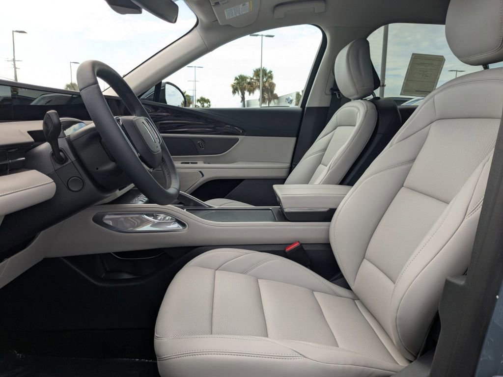 New 2026 Lincoln Nautilus Premier image 21