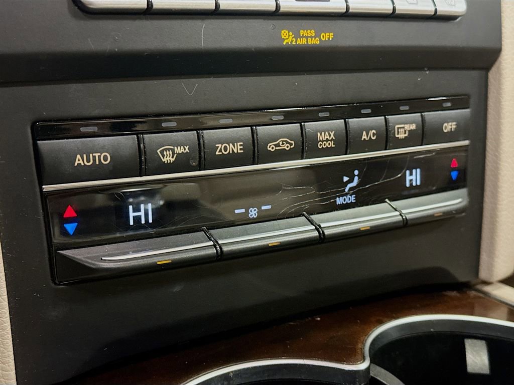 Used 2015 Mercedes-Benz E 400 Cabriolet image 19