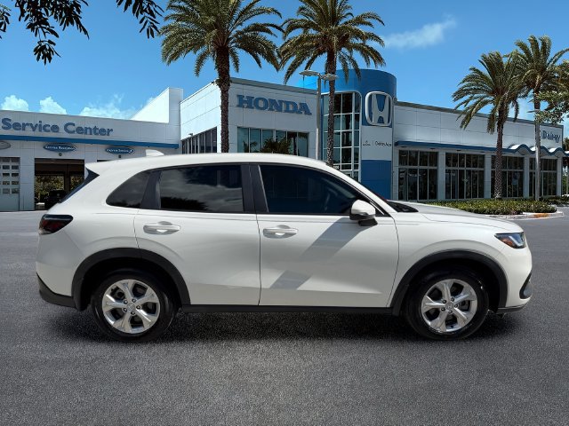 Used 2024 Honda HR-V LX image 9